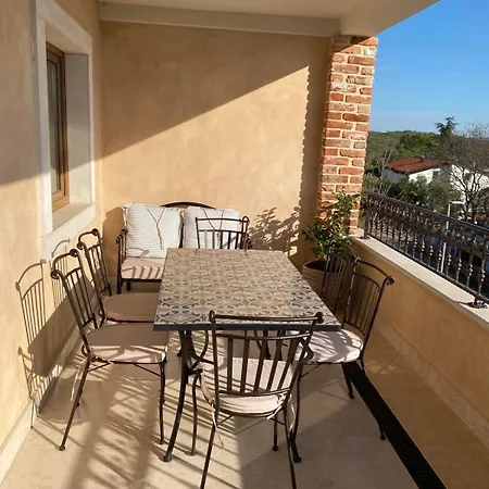 Sanja Apartment Pinezići